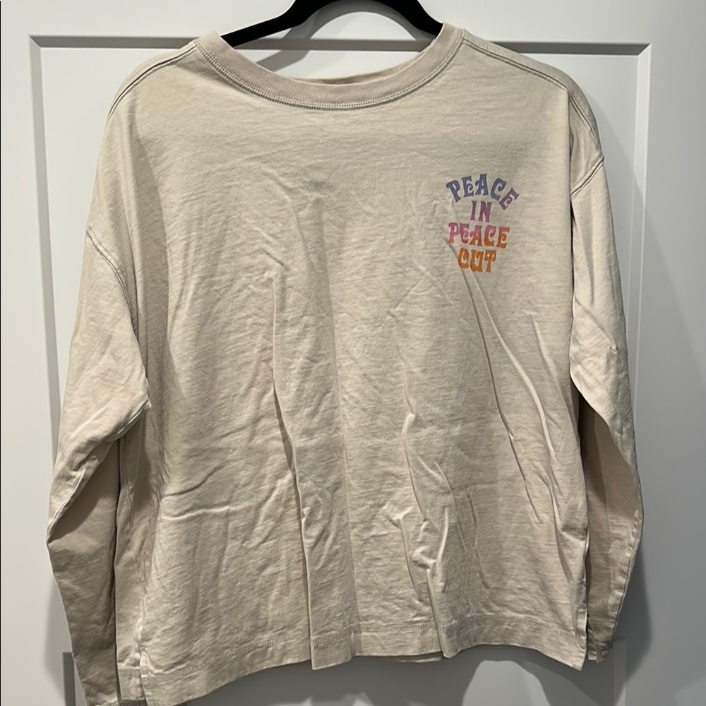 Old Navy Cream Long Sleeve Shirt